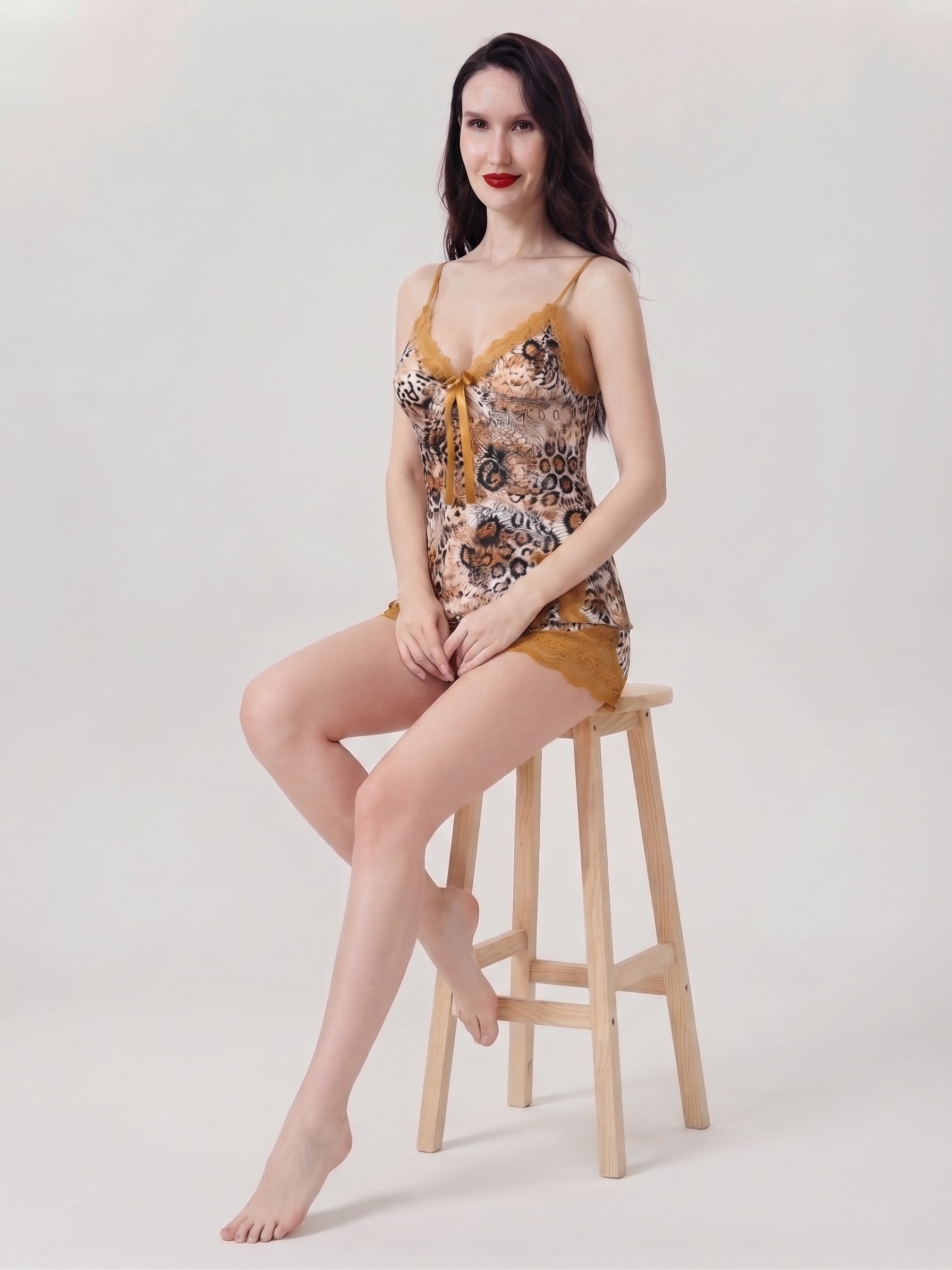 Floral Lace Camisole & Shorts Pajama Set - cheeta